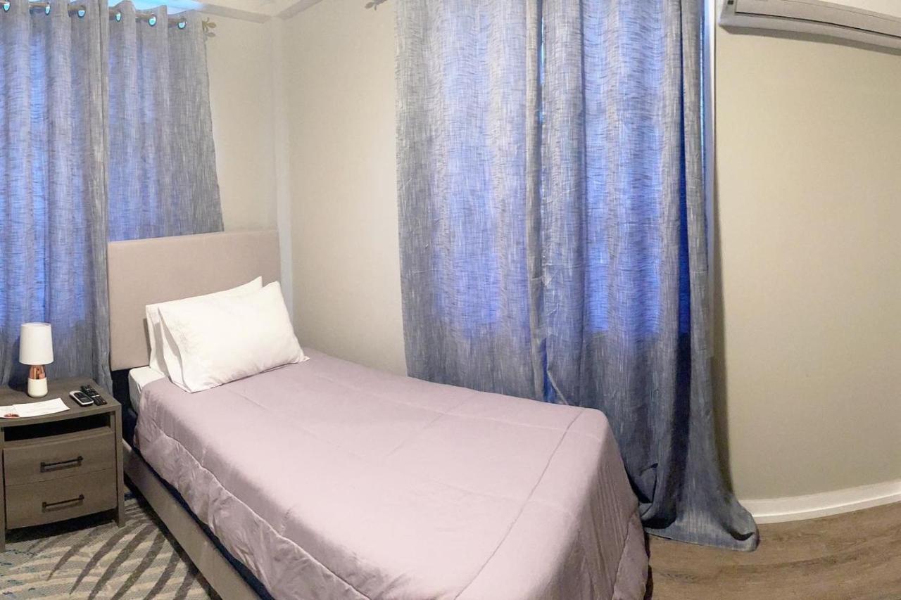 Lace Bed & Breakfast ジョージタウン エクステリア 写真